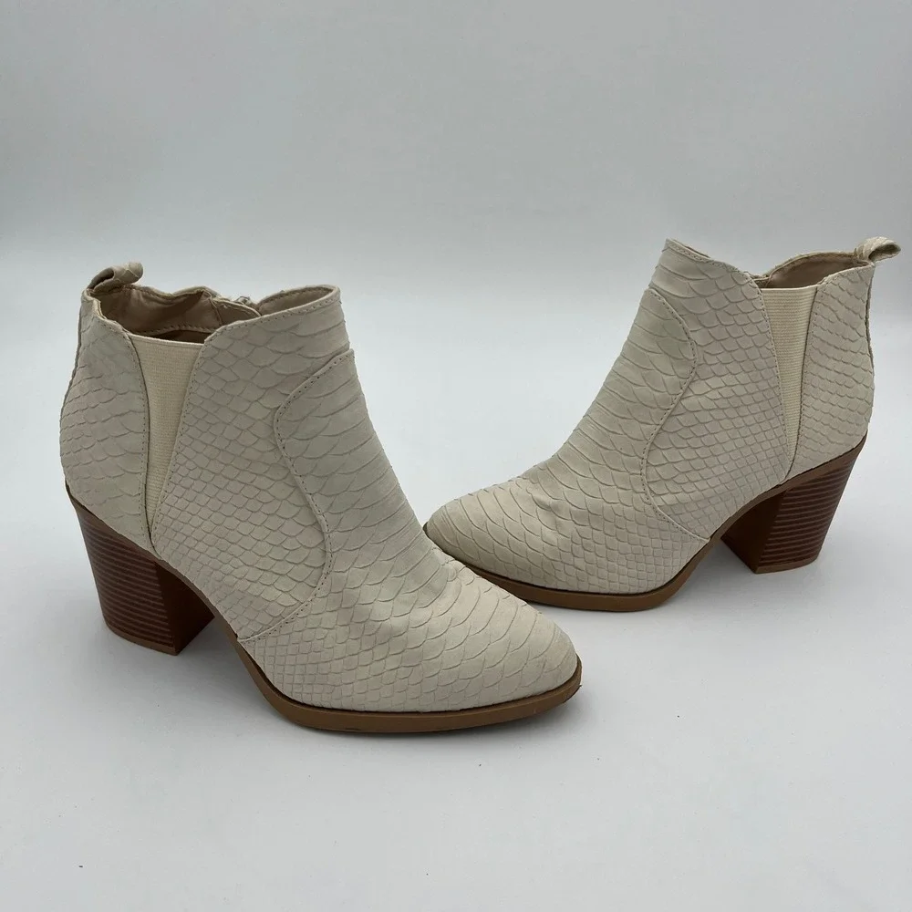 Altard State Ankle Boots Womens 8 Cream Brynn Snakeskin Block Heel Textured